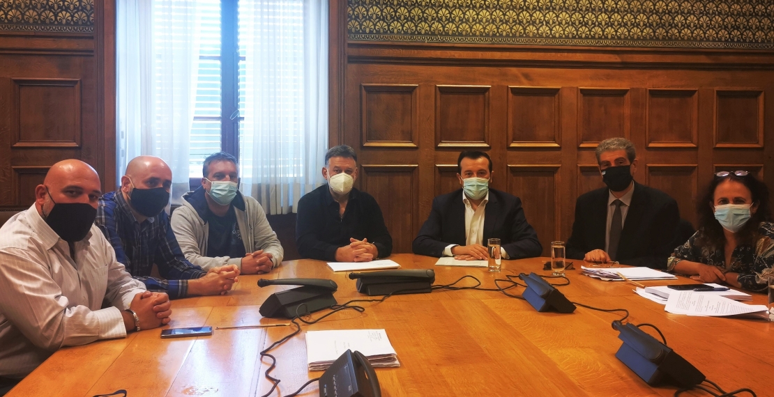 Συνάντηση Ν. Παππά και Χρ. Γιαννούλη με εκπροσώπους της ΟΣΜΕ για τις δημόσιες συγκοινωνίες και τις μεταφορές